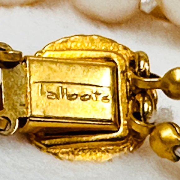 Vintage Talbots Knotted Glass Pearl Bracelet w/Fancy Clasp - Picture 5 of 5